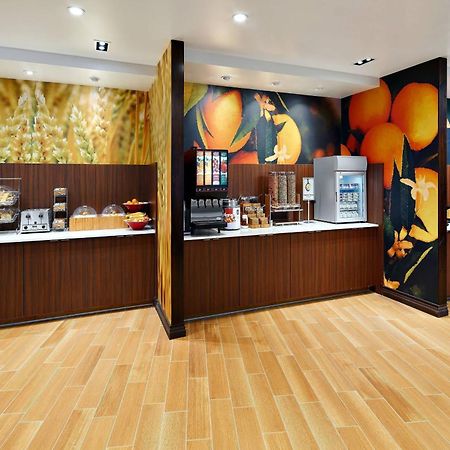 弗勒斯诺-优胜美地国际机场万枫套房酒店 弗雷斯诺 外观 照片